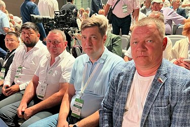 Депутаты-аграрии – на всероссийском форуме